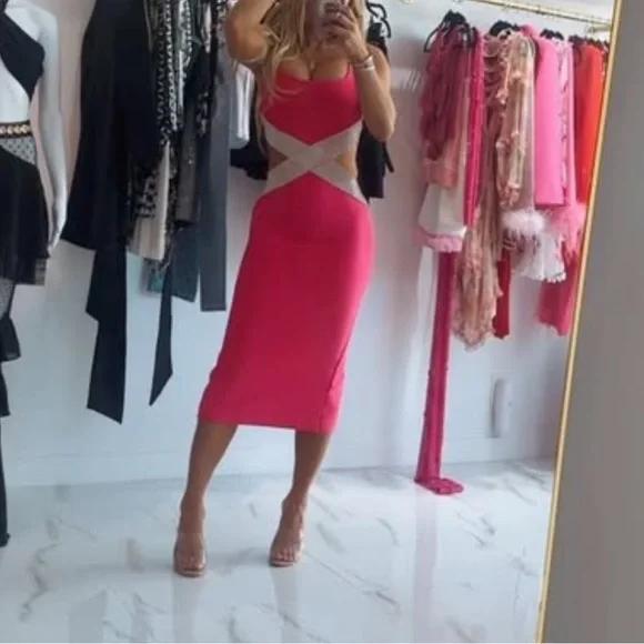 Elegant Pink Dress with rhinestone Accents - Picture 3 of 11